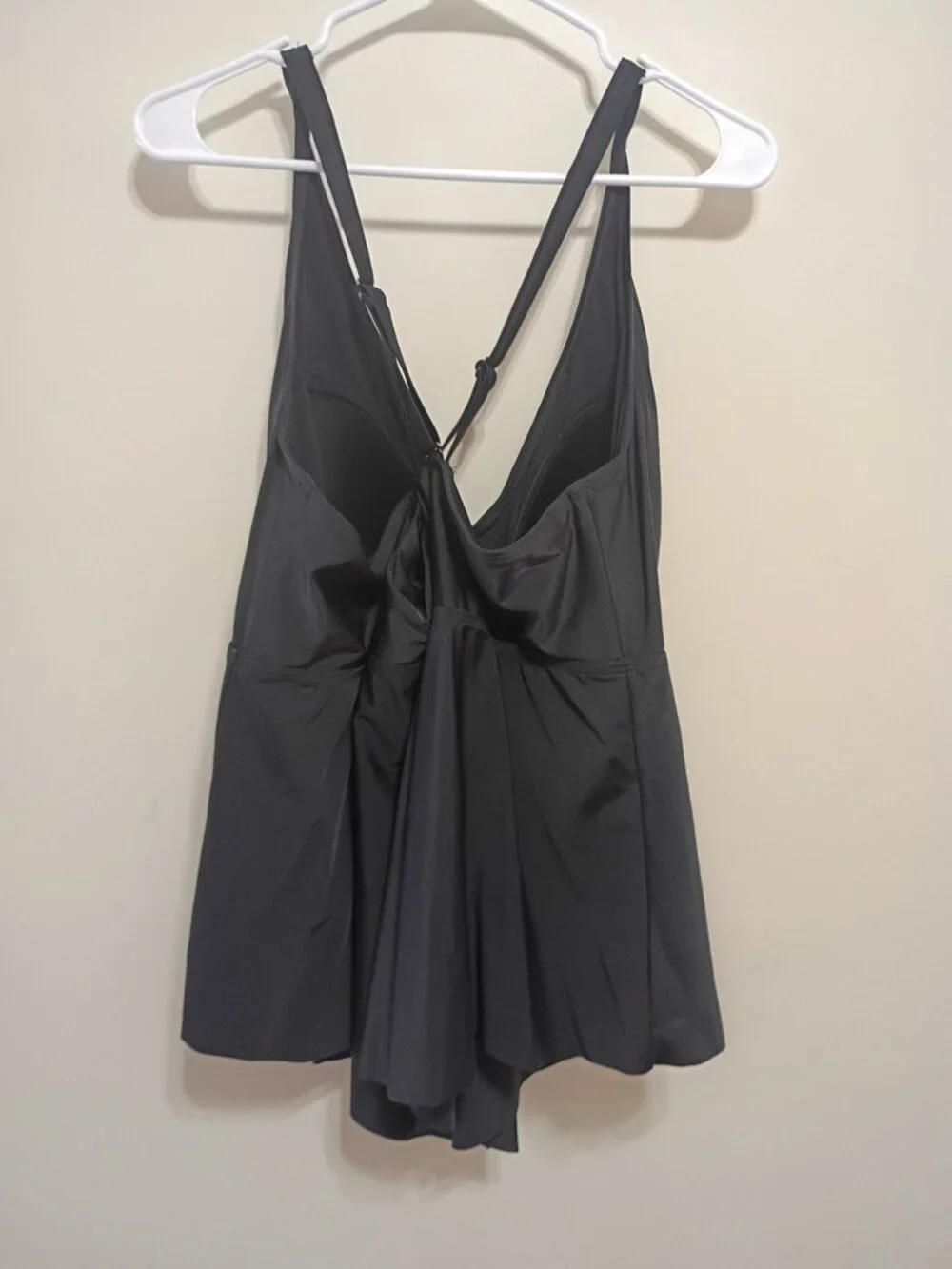 Torrid tankini black bathing suit top Size 4